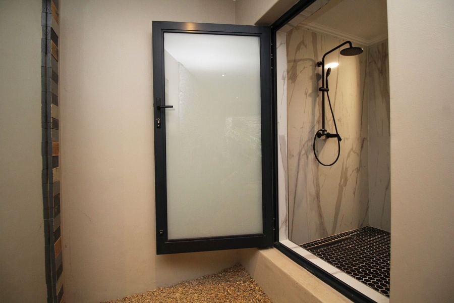 3 Bedroom Property for Sale in Calypso Beach Western Cape